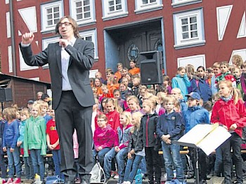 Sebastian Schilling dirigiert